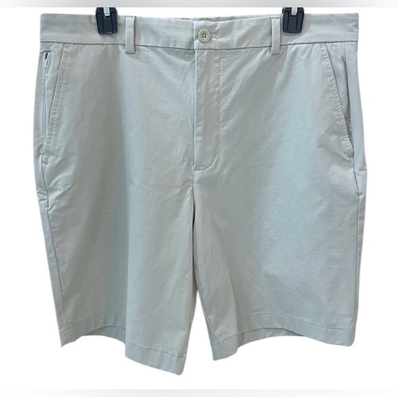 ⚡️CLEAR OUT SALE⚡️ Vineyard Vines On-The-Go Short - Picture 4 of 10